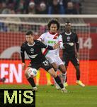 31.01.2026, Fussball 1. Bundesliga 2025/2026, 20.Spieltag, FC Augsburg - FC St. Pauli, in der WWK-Arena Augsburg. v.li: Mathias Rasmussen (FC St. Pauli) gegen Han-Noah Massengo (FC Augsburg) 