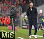 08.02.2026, Fussball Bundesliga 2025/2026, 21.Spieltag, FC Bayern München - TSG 1899 Hoffenheim, in der Allianz-Arena München,   Trainer Christian Ilzer (Hoffenheim) nachdenklich.


