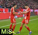 08.02.2026, Fussball Bundesliga 2025/2026, 21.Spieltag, FC Bayern München - TSG 1899 Hoffenheim, in der Allianz-Arena München,   Torjubel von Luis Diaz (FC Bayern München) nach dem 3:1 v.l. Luis Diaz (FC Bayern München) und Aleksandar Pavlovic (Bayern München)  

