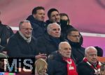 08.02.2026, Fussball Bundesliga 2025/2026, 21.Spieltag, FC Bayern München - TSG 1899 Hoffenheim, in der Allianz-Arena München,   Trainer Julian Nagelsmann (Deutschland) über Ex-Vorstandsvorsitzender Karl-Heinz Rummenigge (FC Bayern München) und Ehren-Präsident Uli Hoeneß (FC Bayern München, Hoeness) und Sportvorstand Max Eberl (Bayern München) 


