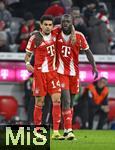08.02.2026, Fussball Bundesliga 2025/2026, 21.Spieltag, FC Bayern München - TSG 1899 Hoffenheim, in der Allianz-Arena München,   v.l. Luis Diaz (FC Bayern München) jubelt mit Dayot Upamecano (FC Bayern München) nach dem 5:1


