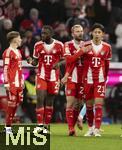 08.02.2026, Fussball Bundesliga 2025/2026, 21.Spieltag, FC Bayern München - TSG 1899 Hoffenheim, in der Allianz-Arena München, Torjubel v.li: Lennart Karl (FC Bayern München), Dayot Upamecano (FC Bayern München), Konrad Laimer (FC Bayern München), Hiroki Ito (FC Bayern München) 