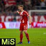 08.02.2026, Fussball Bundesliga 2025/2026, 21.Spieltag, FC Bayern München - TSG 1899 Hoffenheim, in der Allianz-Arena München, Joshua Kimmich (FC Bayern München) gibt Anweisungen