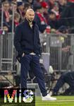 08.02.2026, Fussball Bundesliga 2025/2026, 21.Spieltag, FC Bayern München - TSG 1899 Hoffenheim, in der Allianz-Arena München,  Trainer Christian Ilzer (Hoffenheim) nachdenklich 