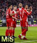 08.02.2026, Fussball Bundesliga 2025/2026, 21.Spieltag, FC Bayern München - TSG 1899 Hoffenheim, in der Allianz-Arena München,  Torjubel, v.li: Luis Diaz (FC Bayern München), Joshua Kimmich (FC Bayern München), Jonathan Tah (FC Bayern München), Michael Olise (FC Bayern München) 