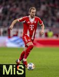 08.02.2026, Fussball Bundesliga 2025/2026, 21.Spieltag, FC Bayern München - TSG 1899 Hoffenheim, in der Allianz-Arena München,  Harry Kane (FC Bayern München) am Ball 