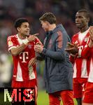 08.02.2026, Fussball Bundesliga 2025/2026, 21.Spieltag, FC Bayern München - TSG 1899 Hoffenheim, in der Allianz-Arena München,  v.li: Luis Diaz (FC Bayern München) und Torwart Jonas Urbig (FC Bayern München) nach dem Spiel gut gelaunt 