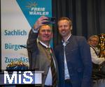 09.02.2026, Bad Wörishofen im Unterallgäu, Parteiveranstaltung zur Kommunalwahl 2026, Freie Wähler laden ein in den Kursaal. Zu Gast ist Hubert Aiwanger (links, Stellvertretender bayerischer Ministerpräsident, Staatsminister für Wirtschaft, Landesentwicklung und Energie, Bundes- und bayerischer Landesvorsitzender der Freien Wähler) hier beim Selfie mit dem Amtierenden Landrat Unterallgäus Alex Eder (Freie Wähler).
