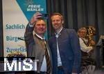 09.02.2026, Bad Wörishofen im Unterallgäu, Parteiveranstaltung zur Kommunalwahl 2026, Freie Wähler laden ein in den Kursaal. Zu Gast ist Hubert Aiwanger (links, Stellvertretender bayerischer Ministerpräsident, Staatsminister für Wirtschaft, Landesentwicklung und Energie, Bundes- und bayerischer Landesvorsitzender der Freien Wähler) hier beim Selfie mit dem Amtierenden Landrat Unterallgäus Alex Eder (Freie Wähler).