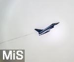 10.02.2026,  Am Himmel über Bad Wörishofen im Unterallgäu. Eurofighter 31 20 der Luftwaffe vom TakLwG 74 in Neuburg während einer Übung. Die Luftwaffe führt Flugübungen mit dem Eurofighter Jagdflugzeug durch. Der Eurofighter Typhoon ist ein zweistrahliges Mehrzweckkampfflugzeug. 