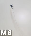 10.02.2026,  Am Himmel über Bad Wörishofen im Unterallgäu. Eurofighter der Luftwaffe vom TakLwG 74 in Neuburg während einer Übung. Die Luftwaffe führt Flugübungen mit dem Eurofighter Jagdflugzeug durch. Der Eurofighter Typhoon ist ein zweistrahliges Mehrzweckkampfflugzeug.  