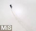 10.02.2026,  Am Himmel über Bad Wörishofen im Unterallgäu. Eurofighter der Luftwaffe vom TakLwG 74 in Neuburg während einer Übung. Die Luftwaffe führt Flugübungen mit dem Eurofighter Jagdflugzeug durch. Der Eurofighter Typhoon ist ein zweistrahliges Mehrzweckkampfflugzeug.  