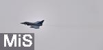 10.02.2026,  Am Himmel über Bad Wörishofen im Unterallgäu. Eurofighter der Luftwaffe vom TakLwG 74 in Neuburg während einer Übung. Die Luftwaffe führt Flugübungen mit dem Eurofighter Jagdflugzeug durch. Der Eurofighter Typhoon ist ein zweistrahliges Mehrzweckkampfflugzeug.  