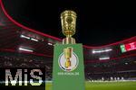 11.02.2026, Fussball DFB-Pokal 2025/2026, Viertelfinale, FC Bayern München - RB Leipzig, in der Allianz-Arena München. Der DFB-Pokal steht auf der Stele bereit am Spielfeldrand. 