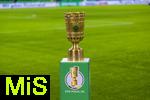 11.02.2026, Fussball DFB-Pokal 2025/2026, Viertelfinale, FC Bayern München - RB Leipzig, in der Allianz-Arena München. Der DFB-Pokal steht auf der Stele bereit. 
