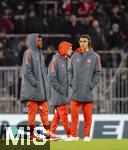 11.02.2026, Fussball DFB-Pokal 2025/2026, Viertelfinale, FC Bayern München - RB Leipzig, in der Allianz-Arena München. vor dem Spiel, v.li: Alphonso Davies (FC Bayern München), Joshua Kimmich (FC Bayern München), Jamal Musiala (Bayern München), 